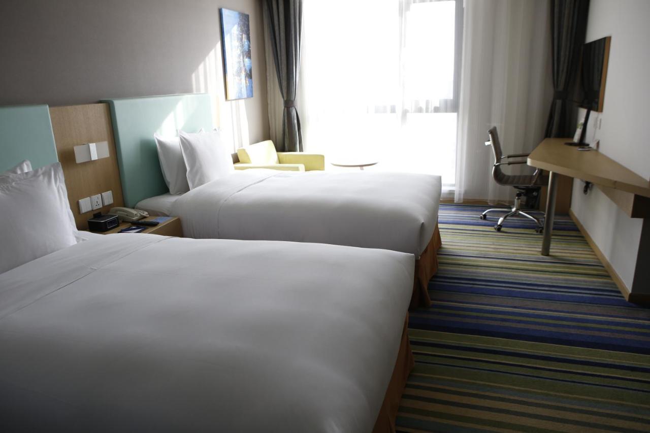 Holiday Inn Express Yingkou Onelong Plaza By Ihg Kajcsou Kültér fotó
